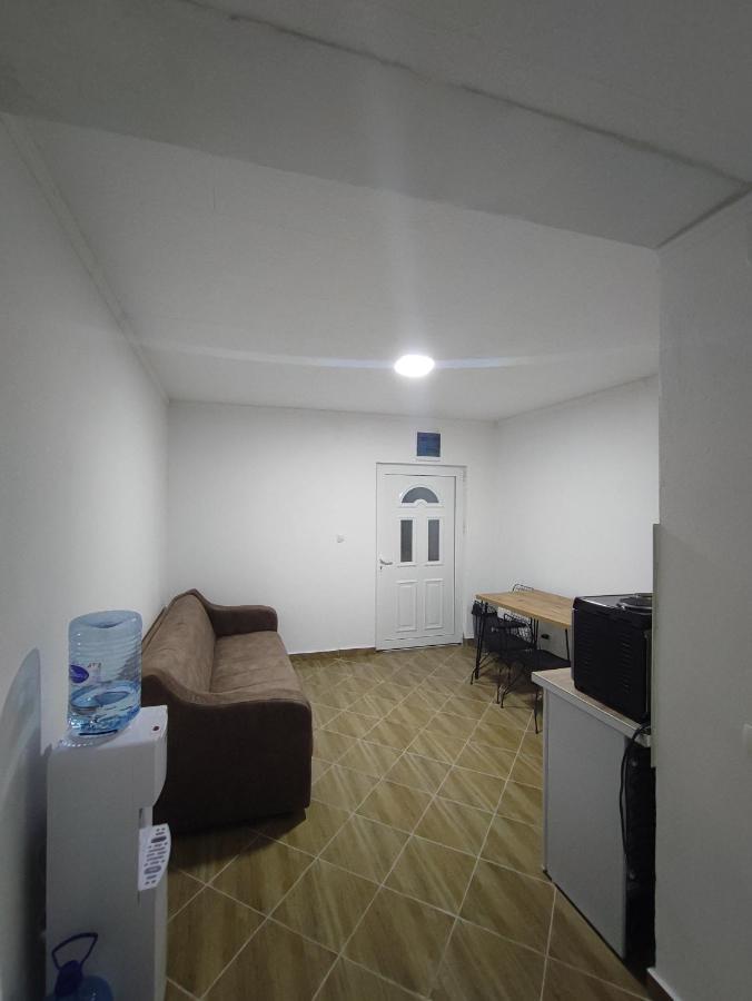 Hidden Villa Apartments Kotor Exterior photo